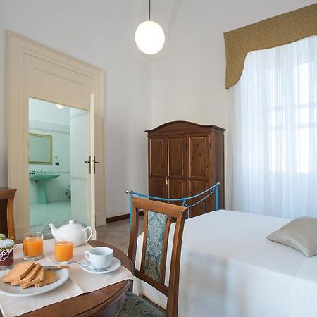 Palazzo Scarciglia - Dimora D'Epoca Bed and Breakfast Minervino di Lecce Εξωτερικό φωτογραφία