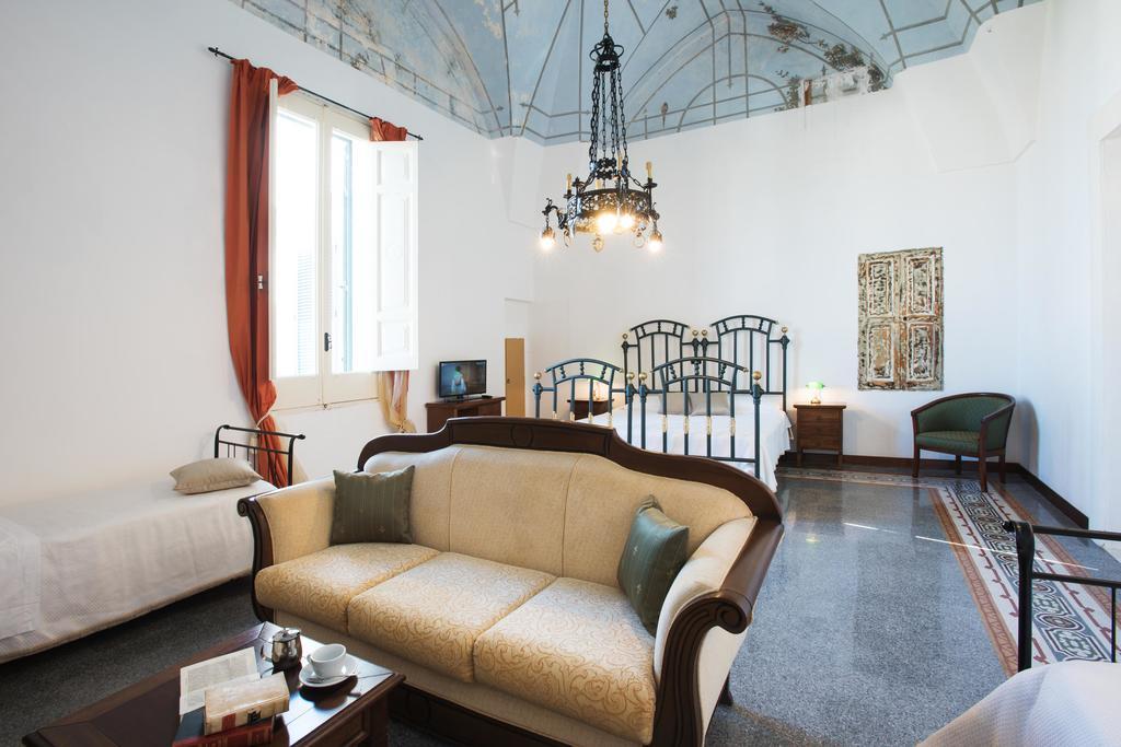 Palazzo Scarciglia - Dimora D'Epoca Bed and Breakfast Minervino di Lecce Εξωτερικό φωτογραφία