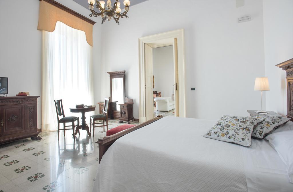 Palazzo Scarciglia - Dimora D'Epoca Bed and Breakfast Minervino di Lecce Εξωτερικό φωτογραφία