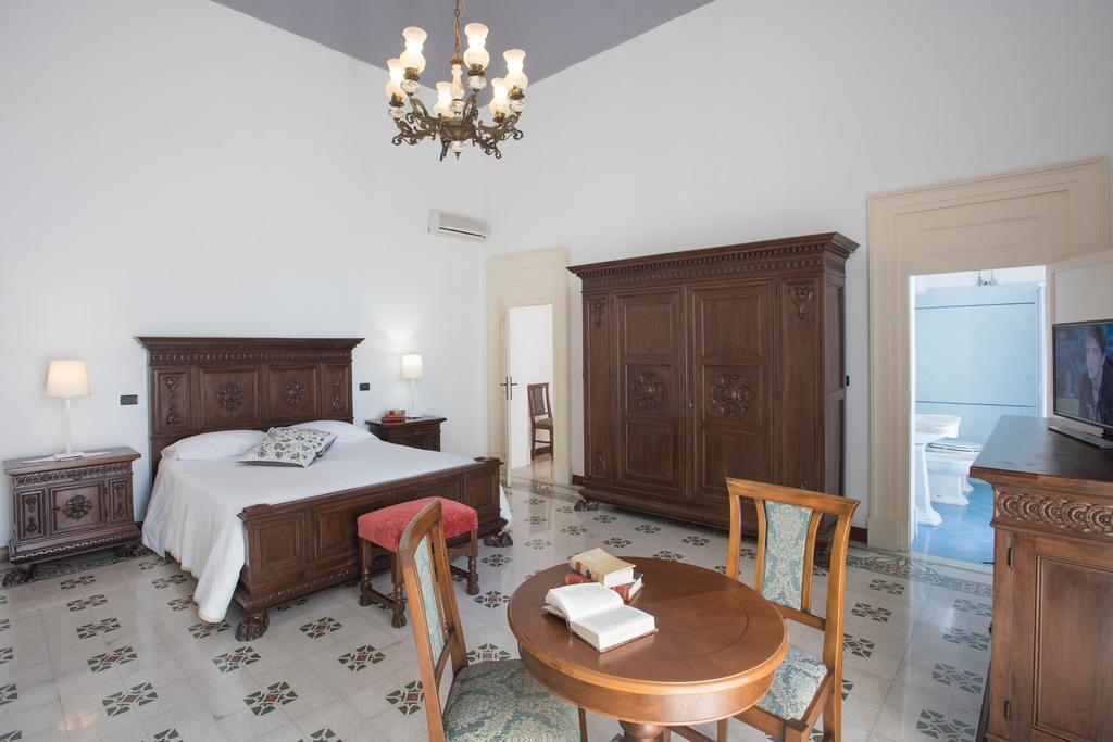 Palazzo Scarciglia - Dimora D'Epoca Bed and Breakfast Minervino di Lecce Εξωτερικό φωτογραφία