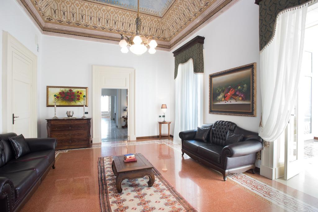 Palazzo Scarciglia - Dimora D'Epoca Bed and Breakfast Minervino di Lecce Εξωτερικό φωτογραφία