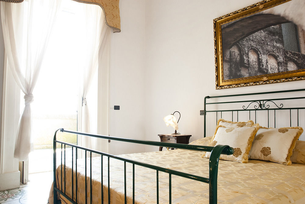 Palazzo Scarciglia - Dimora D'Epoca Bed and Breakfast Minervino di Lecce Εξωτερικό φωτογραφία