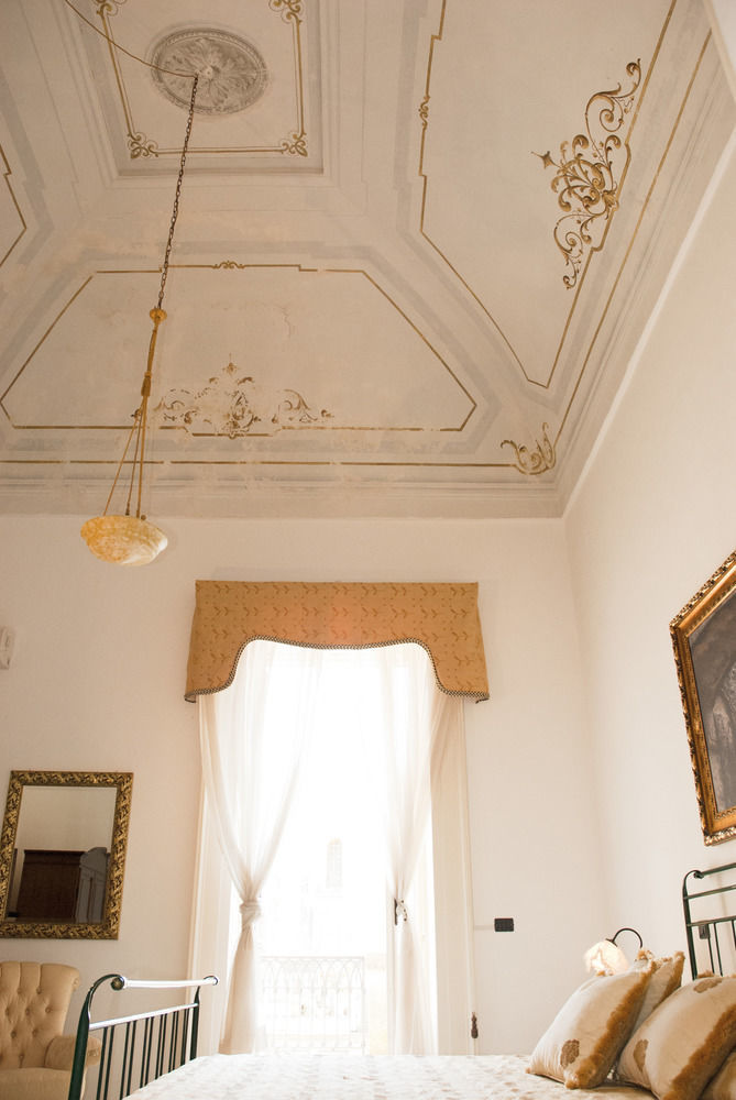 Palazzo Scarciglia - Dimora D'Epoca Bed and Breakfast Minervino di Lecce Εξωτερικό φωτογραφία