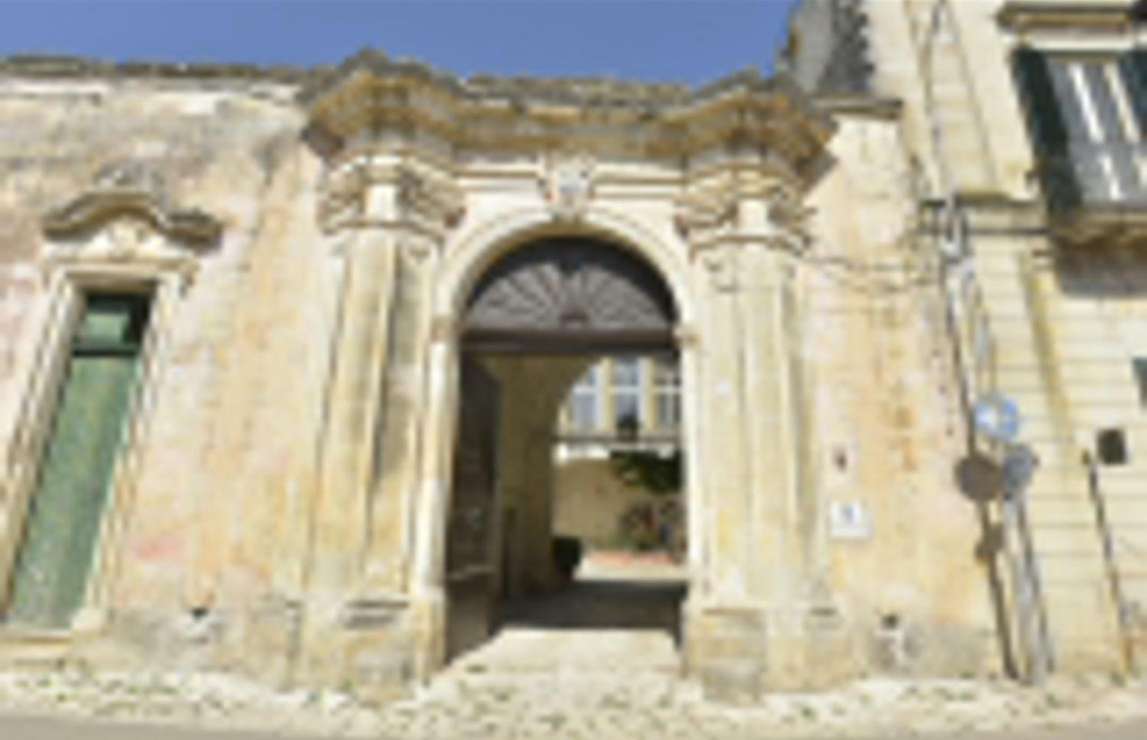 Palazzo Scarciglia - Dimora D'Epoca Bed and Breakfast Minervino di Lecce Εξωτερικό φωτογραφία